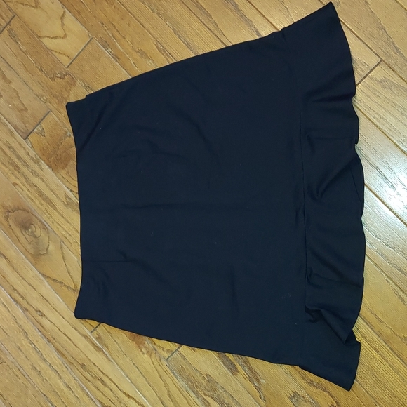 Loft Skirt Size- M - Picture 2 of 5